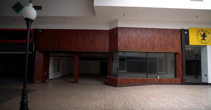 Hampton Towne Centre (Hampton Square Mall) - 2017 Screen Cap From Dan Bell On Youtube (newer photo)